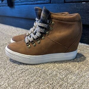 Women’s Wedge Sneakers
